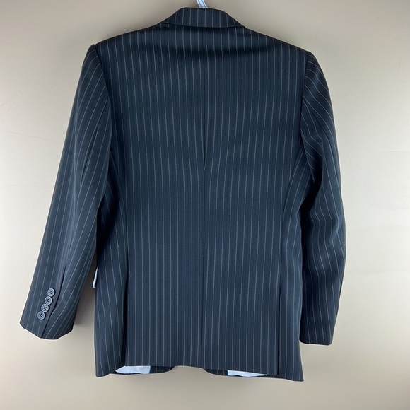 Vroom & Dressman Youth Black Pinstripe Blazer - Picture 2 of 10